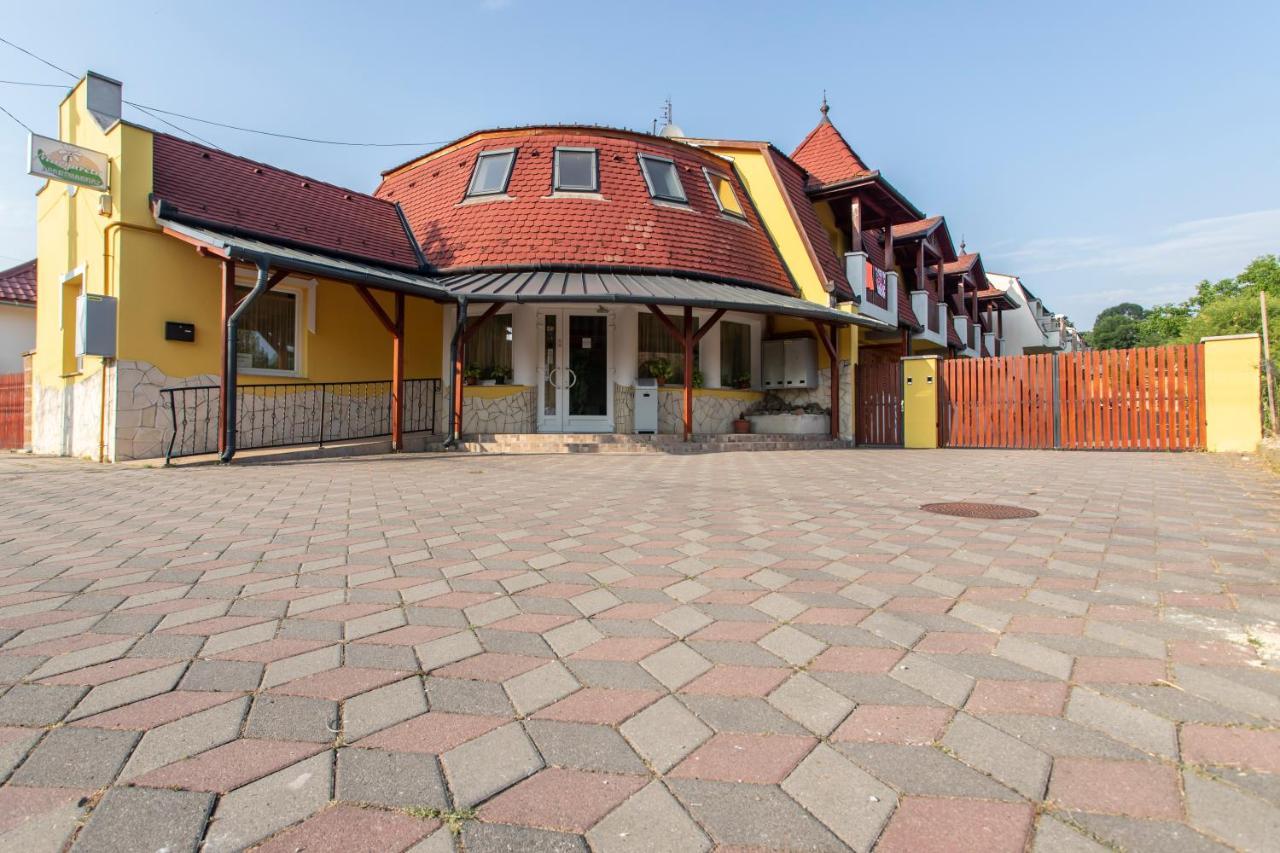 Bogács Margareta Apartman Es Ueduelohaz מראה חיצוני תמונה